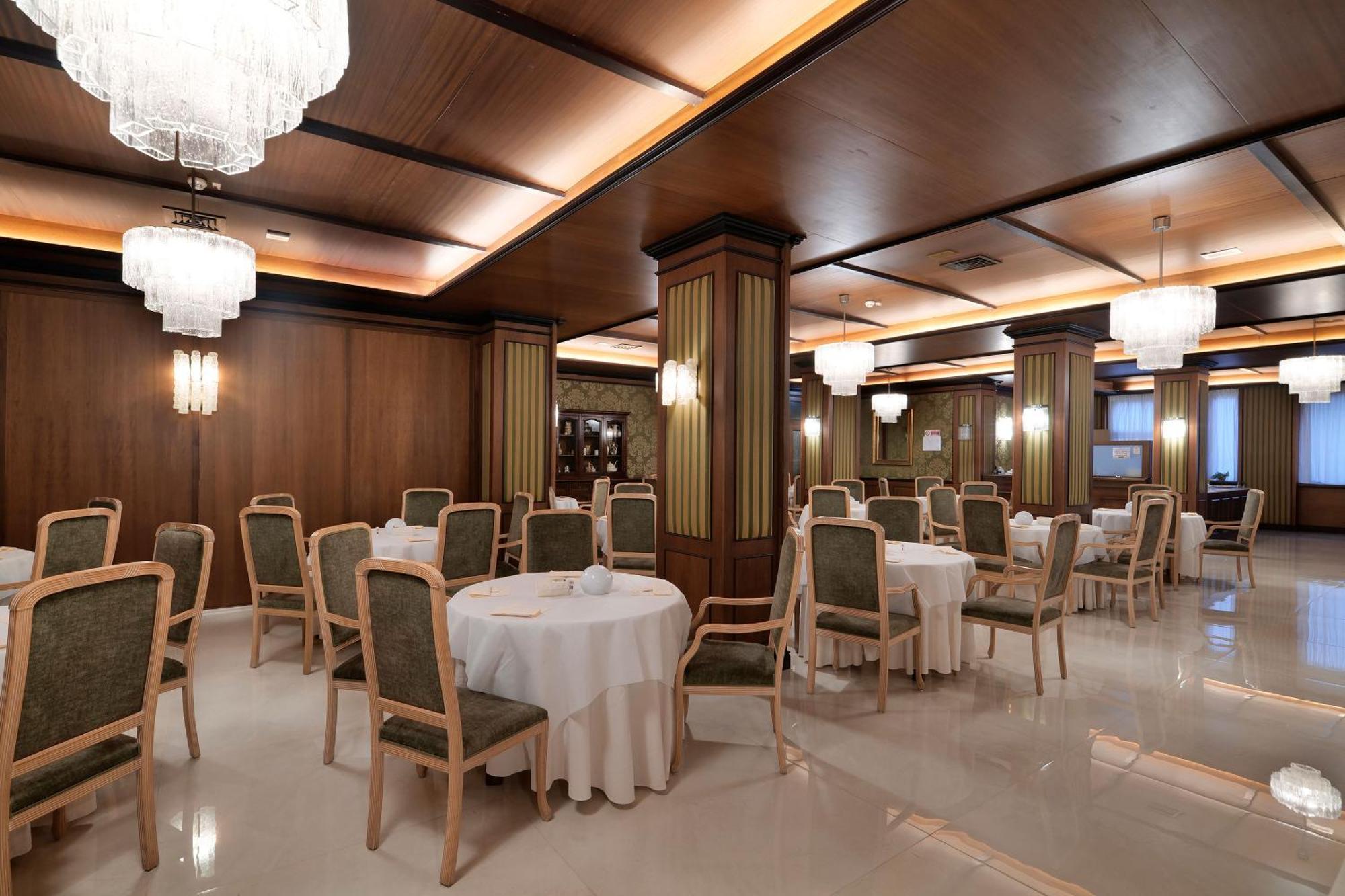 Hotel Delle Palme Лечче Экстерьер фото